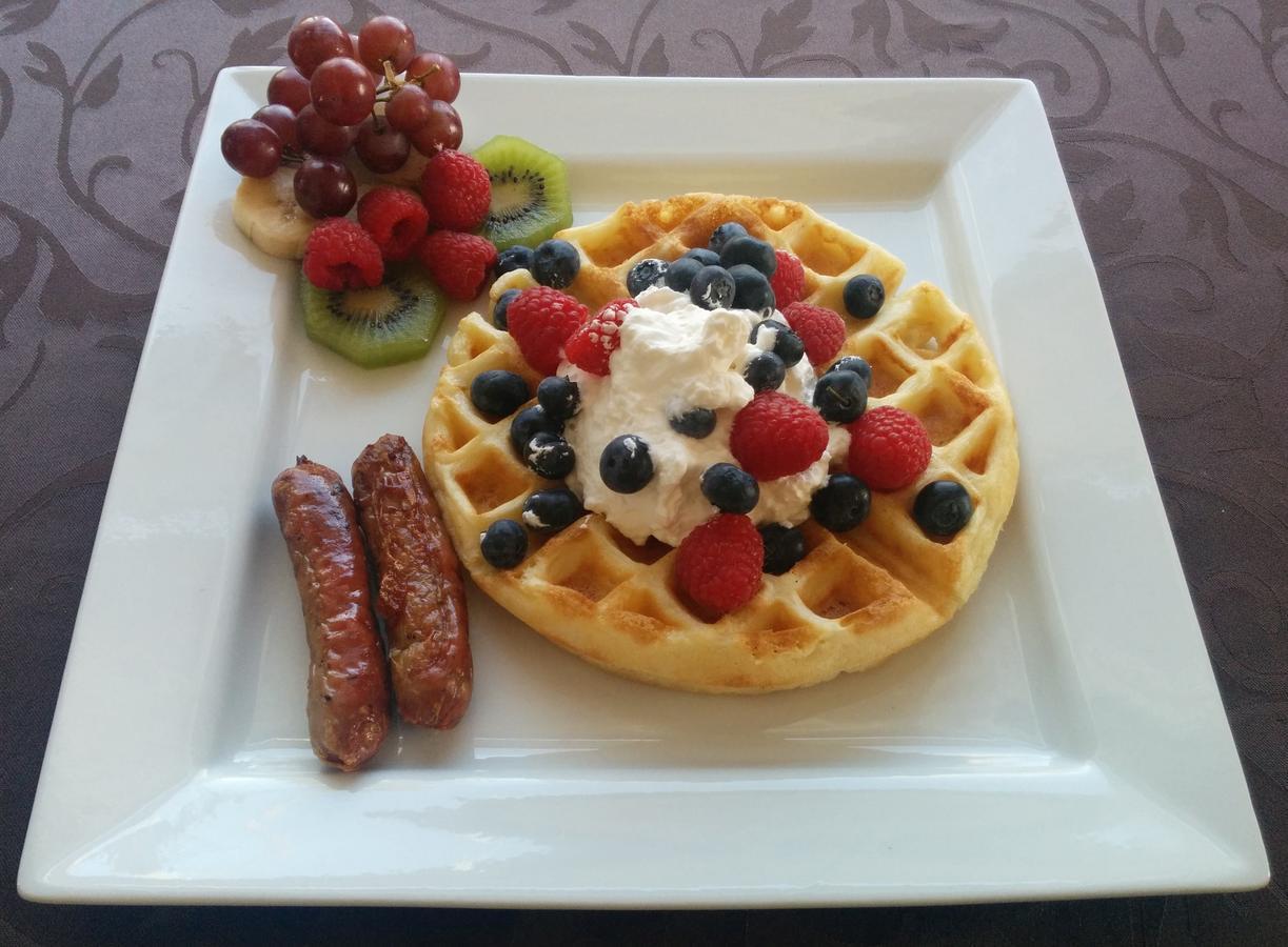 Novel Bed And Breakfast YYC Eksteriør bilde