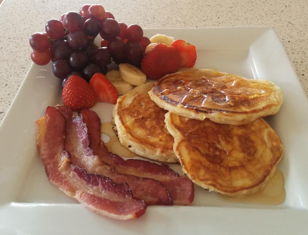 Novel Bed And Breakfast YYC Eksteriør bilde